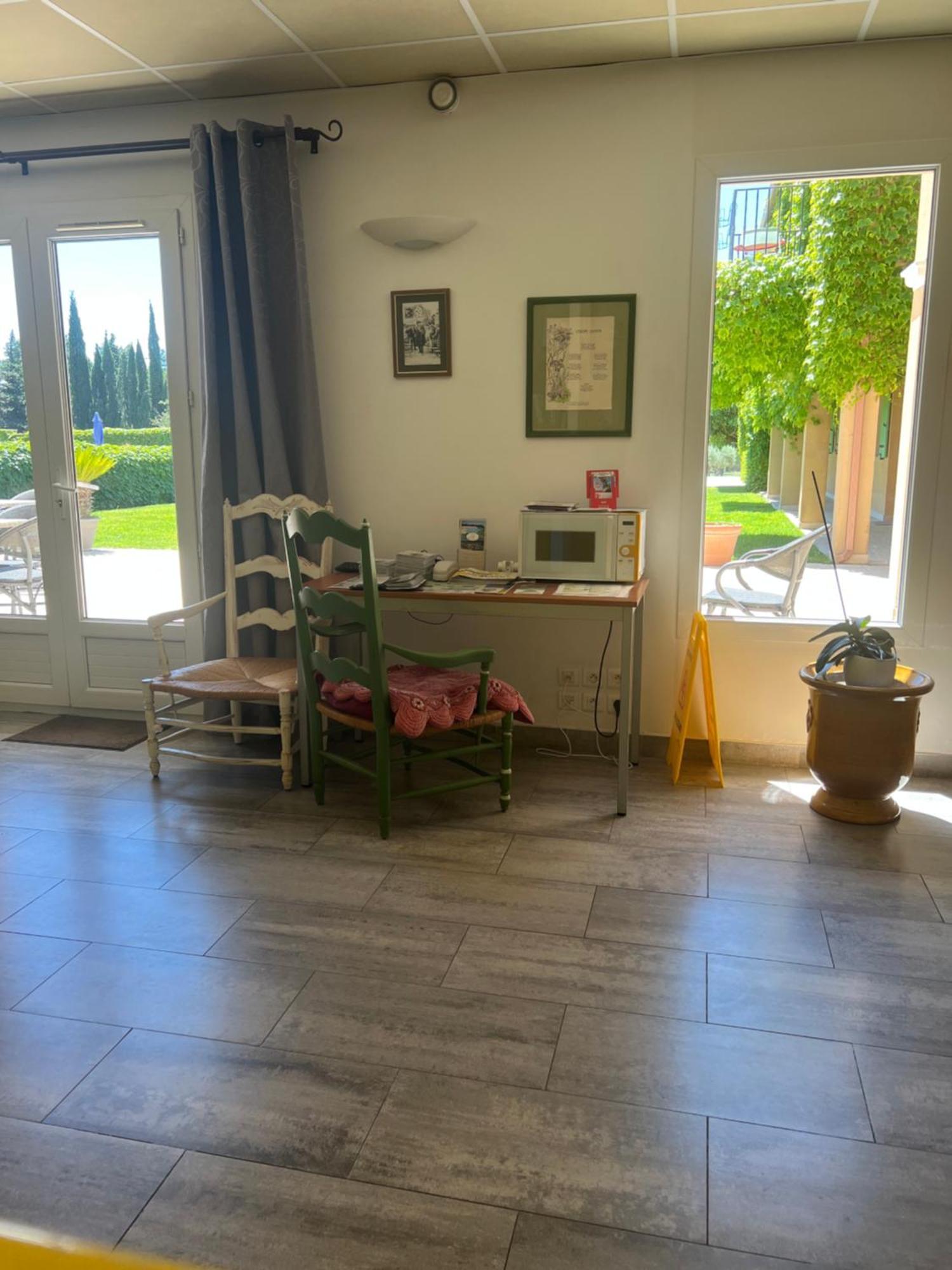 Hotel Terriciae Aux Portes De Maussane Les Alpilles Екстер'єр фото