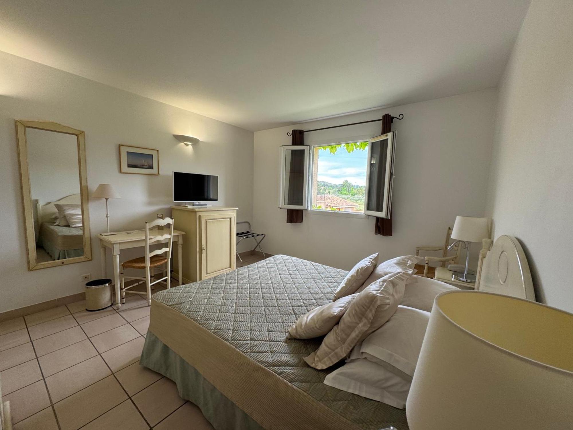 Hotel Terriciae Aux Portes De Maussane Les Alpilles Екстер'єр фото
