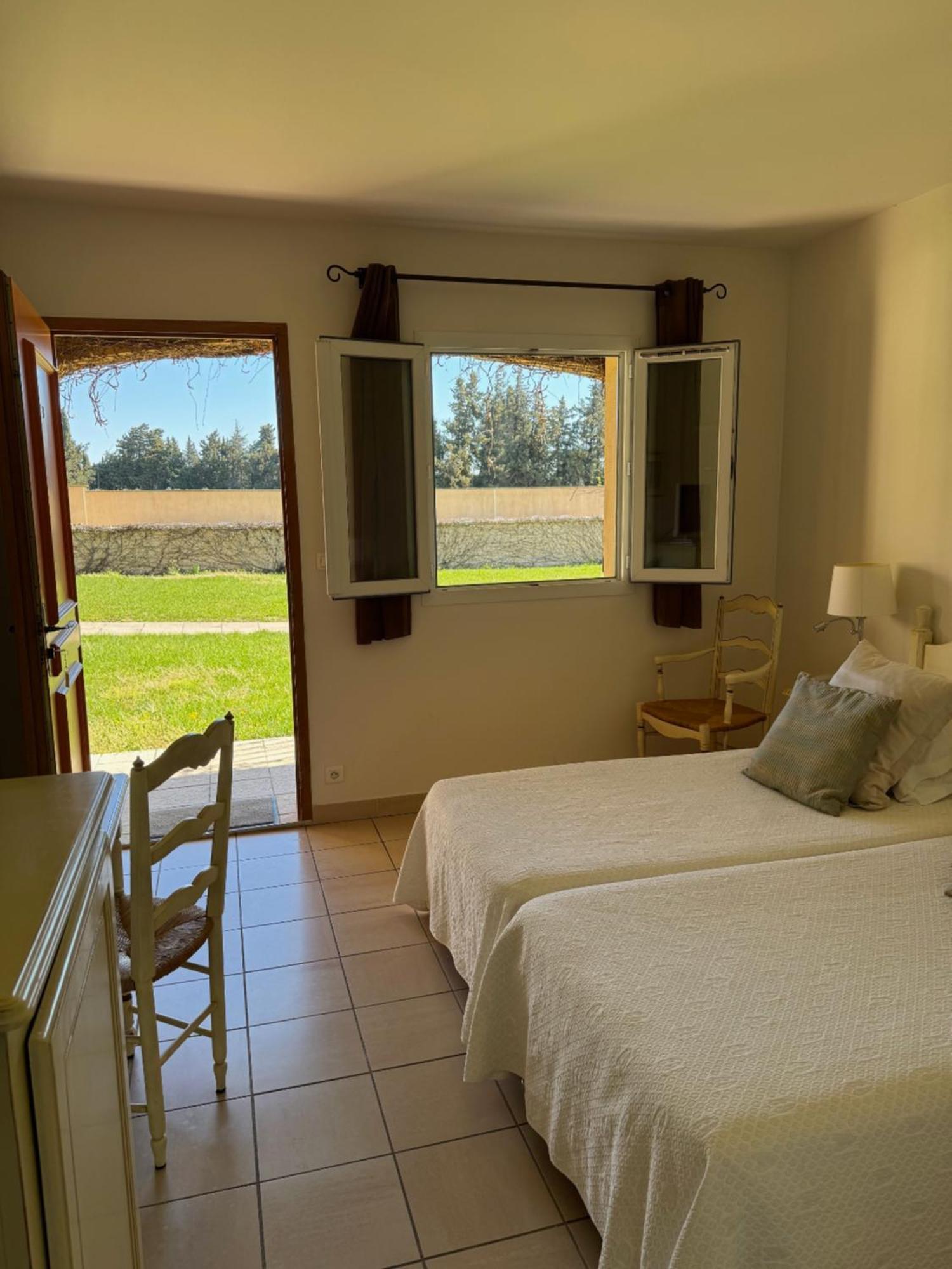 Hotel Terriciae Aux Portes De Maussane Les Alpilles Екстер'єр фото